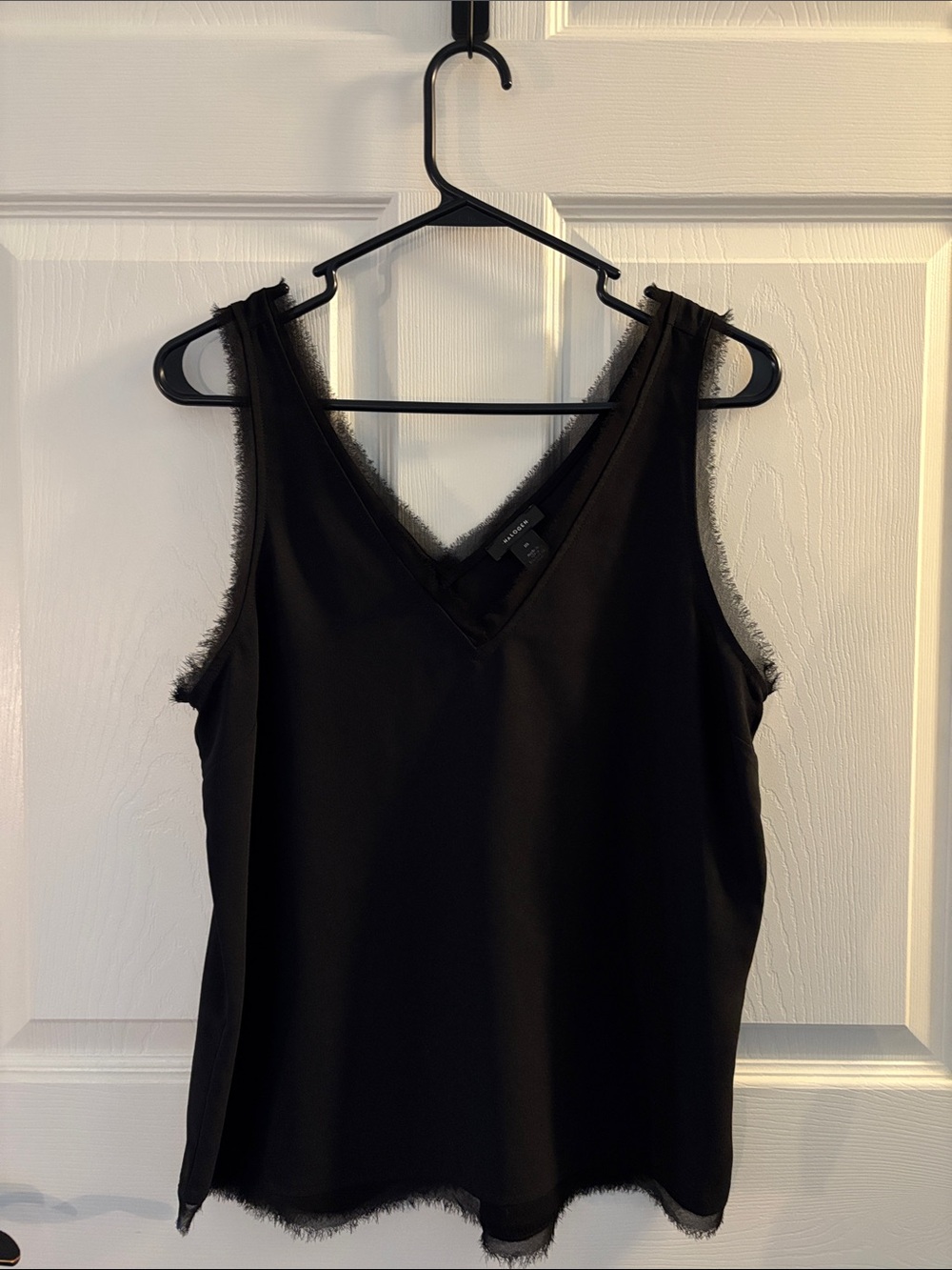 Halogen Black V-Neck Sleeveless Lace-Trim Tank